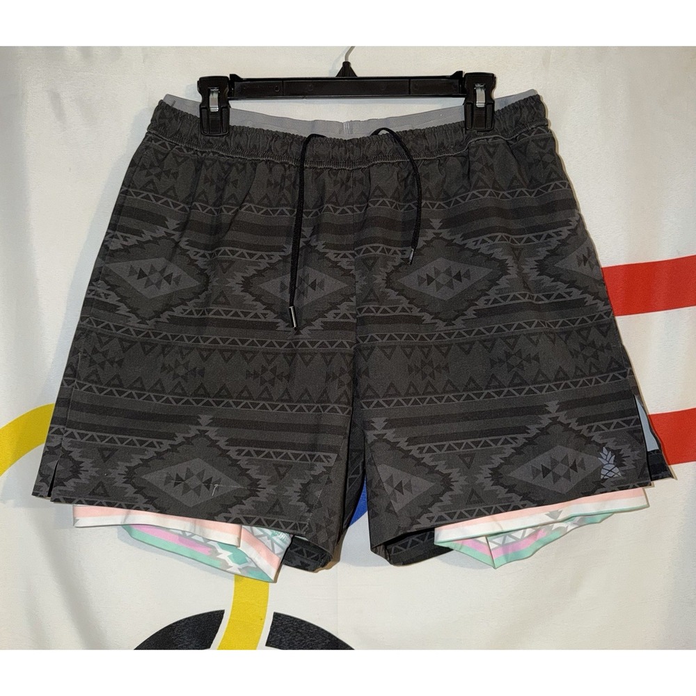 Chubbies Shorts Mens Large 5.5" Gray Aztec Lined Casual Athletic